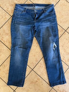 Kut from the Kloth Blue Distressed Straight-Leg Jeans Catherine boyfriend 14